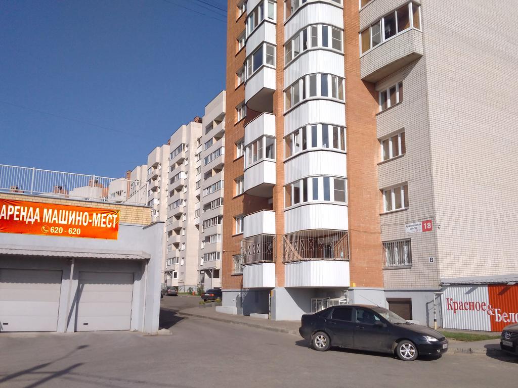 Apartments On Krasninskoye Av. 18 Smolensk Esterno foto